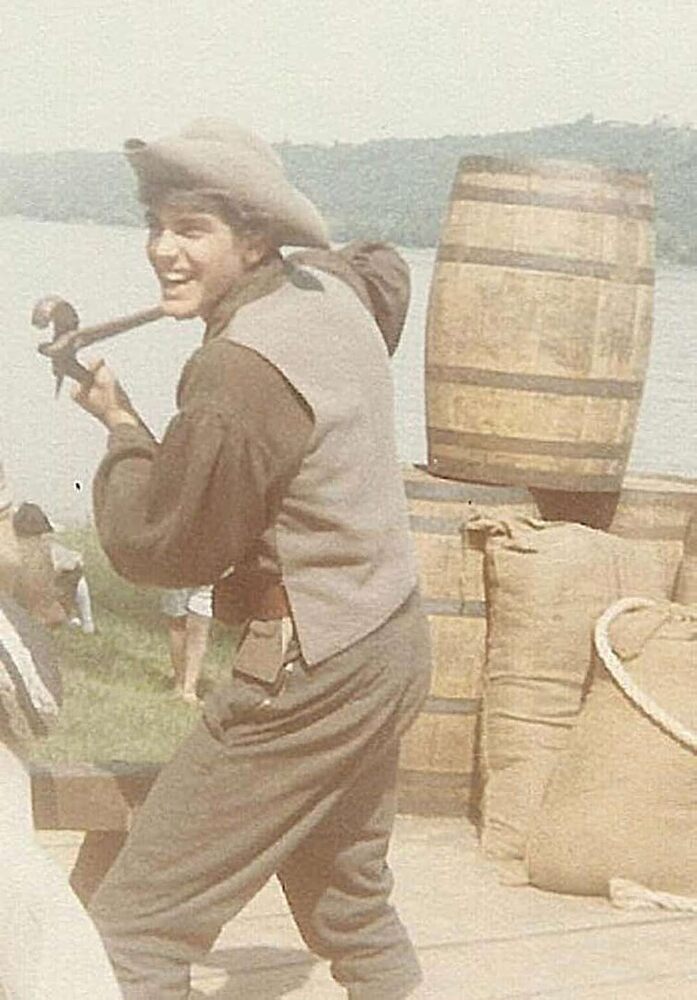 MV5BODJjMThmZmItMWMwMS00NDFhLTlkNzItYTdmNDM4NmUwNDY0XkEyXkFqcGc@.V1_FMjpg_UX1000