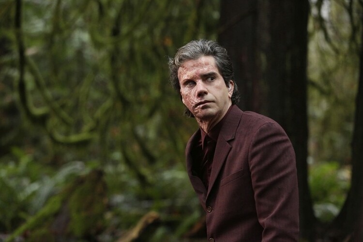 Promotional_Image_1x08_Chapter_8_(3)