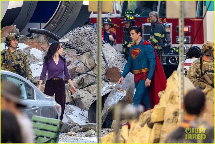 superman-crash-scene-photos-13