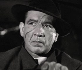 Mike_Mazurki_in_Dick_Tracy_1945